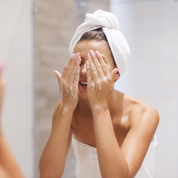 Грижа за кожата: какво можеш да направиш без да посещаваш козметичен салон